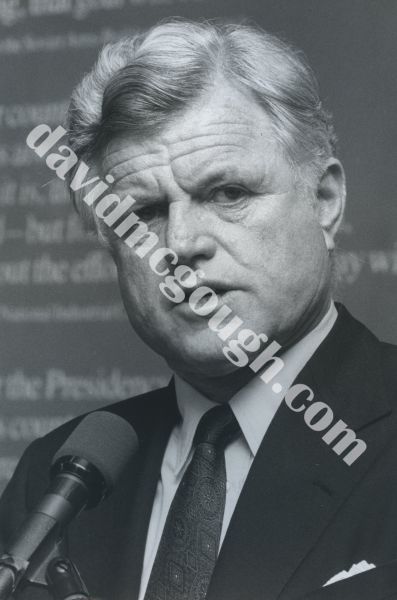 Ted Kennedy 1989, Boston, Ma. 2.jpg